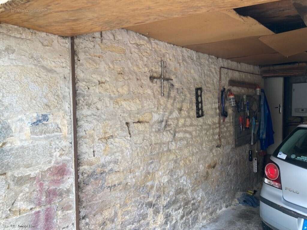 Maison à RUFFEC