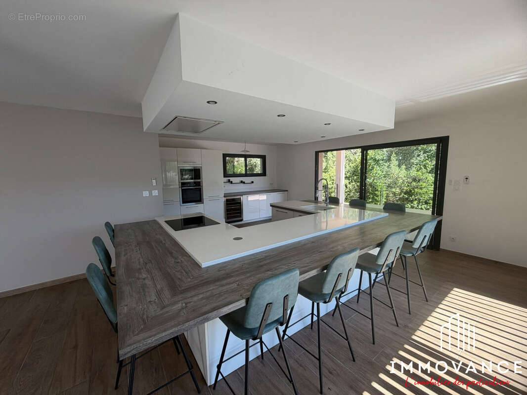 Maison 147 m² à Nimes  - photo 4