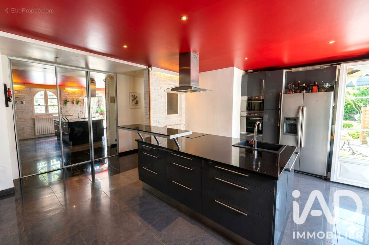 Photo 9 - Appartement à LA GARENNE-COLOMBES