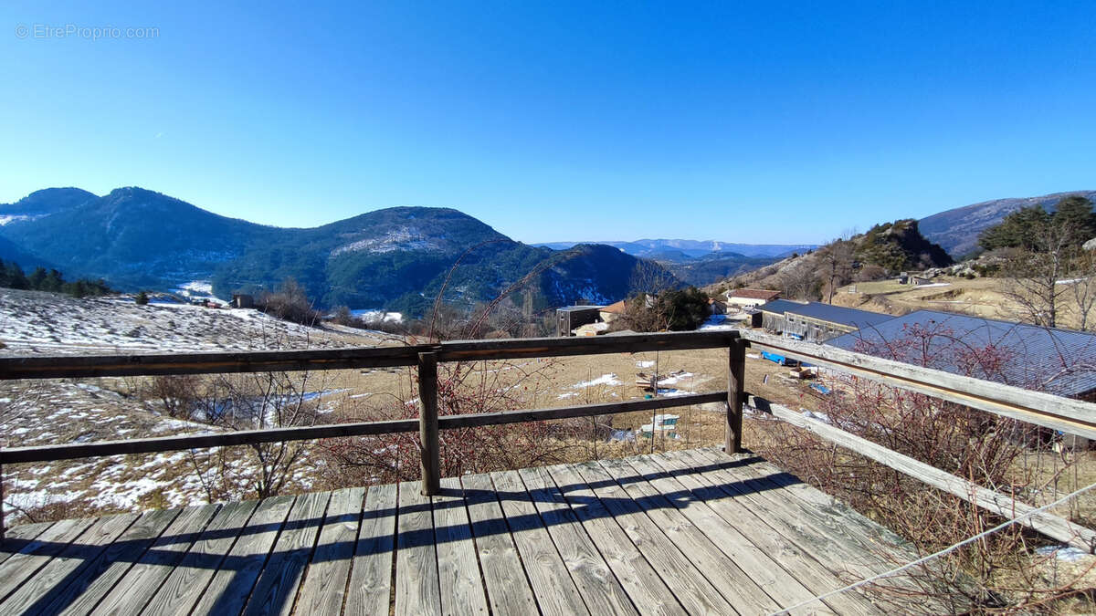 Maison à VAL-MARAVEL