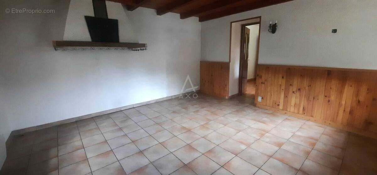Appartement à SAINTE-HELENE-SUR-ISERE