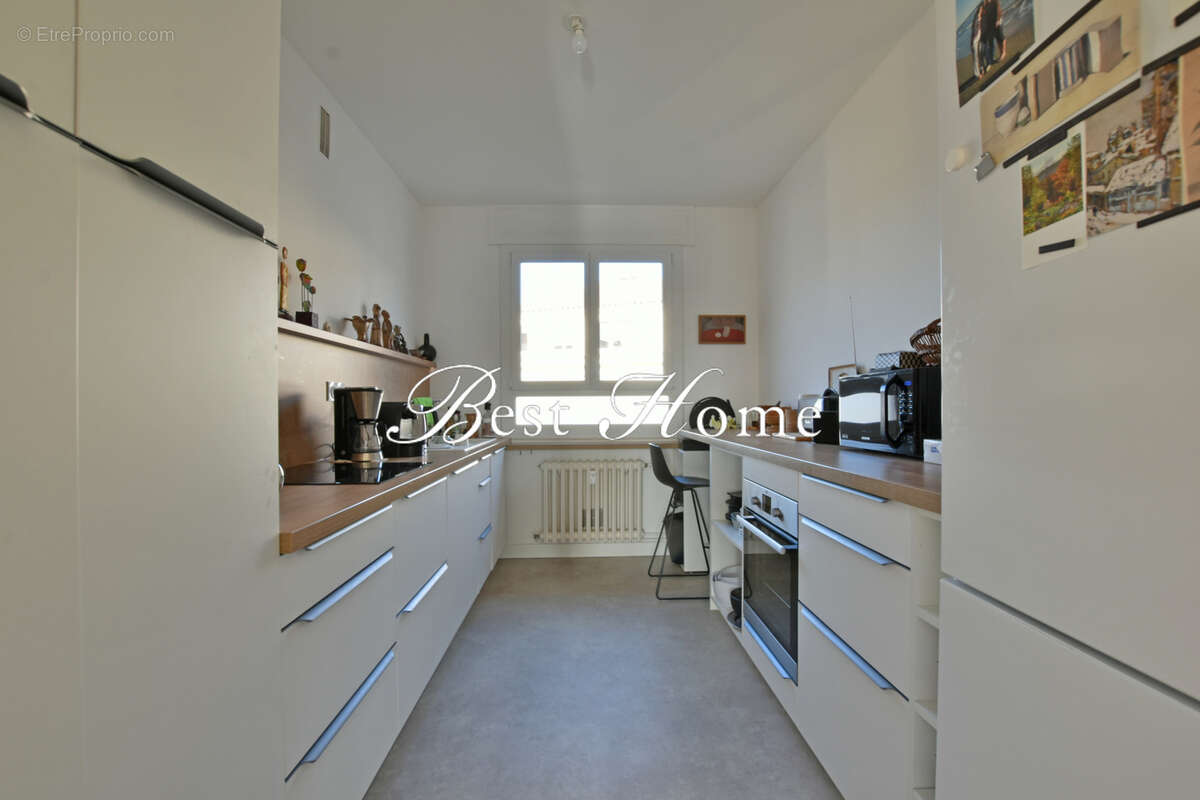 A vendre Appartement rénové de type 3 proche Maison Carrée avec ascenseur parking et cave - photo 4