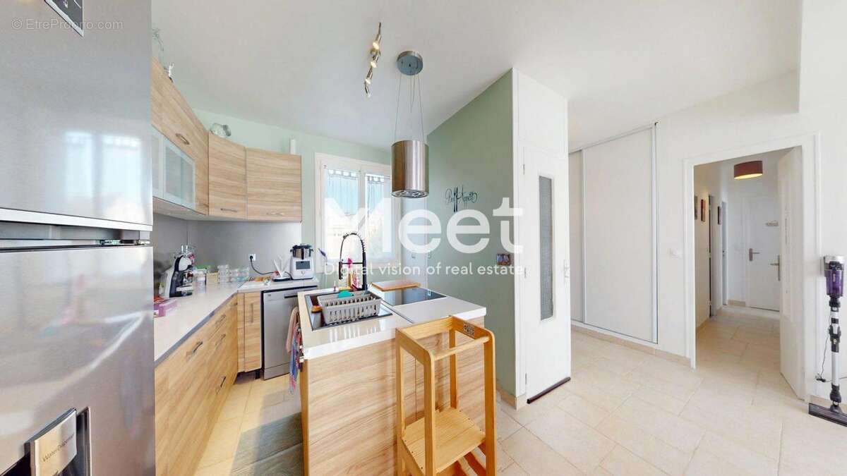 Maison à COULANGES-LA-VINEUSE