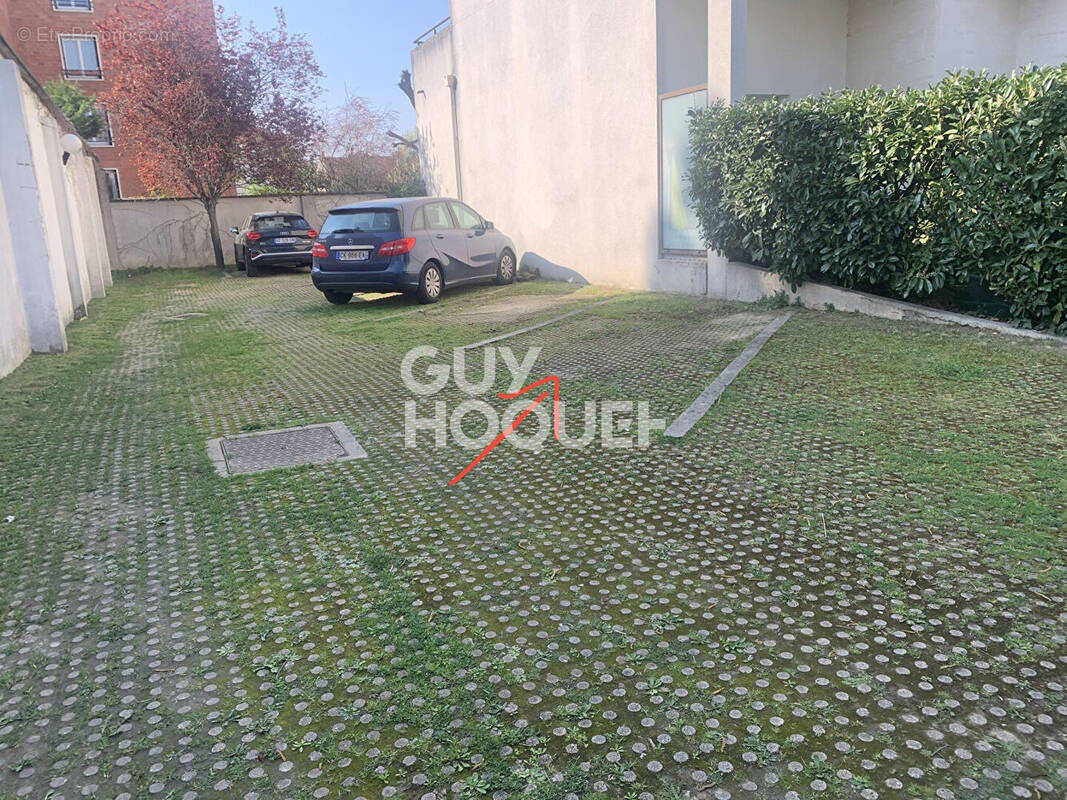 Parking à BOIS-COLOMBES