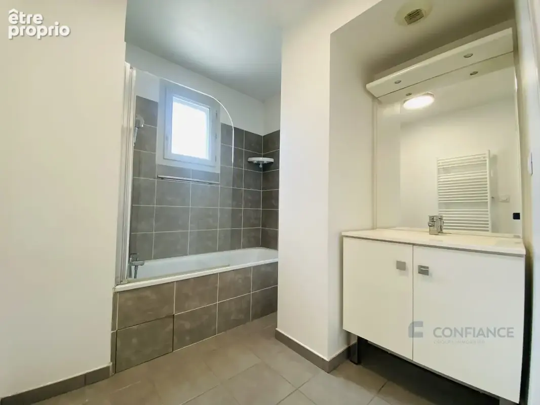 Appartement 3 pièces 63 m² à vendre à Villeurbanne (69100) - photo 9