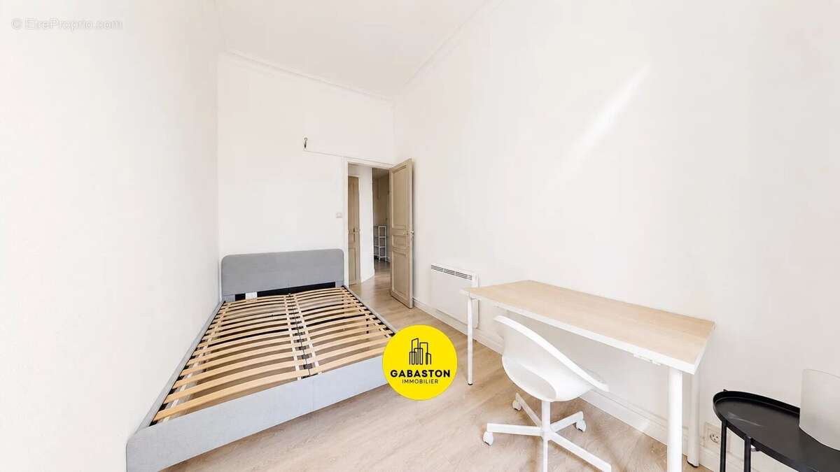 Appartement 76 m² à Marseille-2e  - photo 7