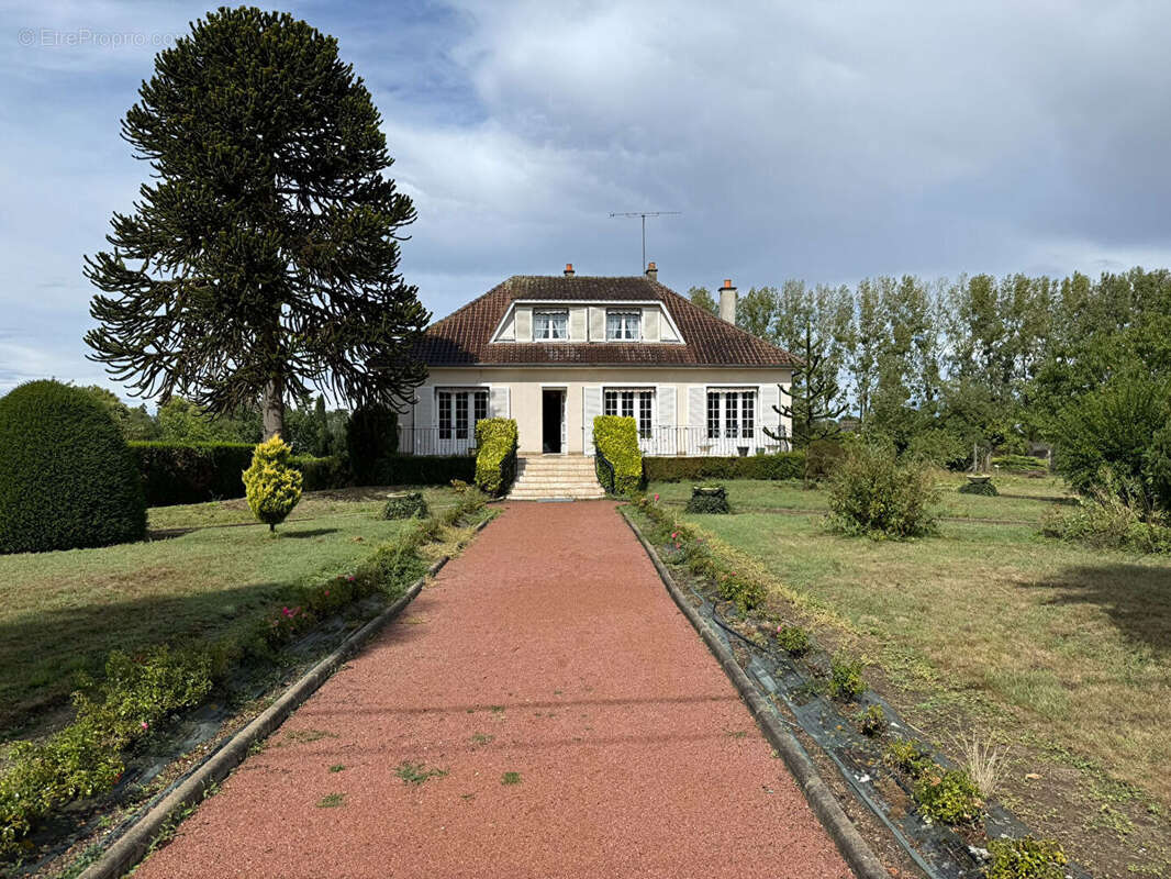 Maison à LA FLECHE