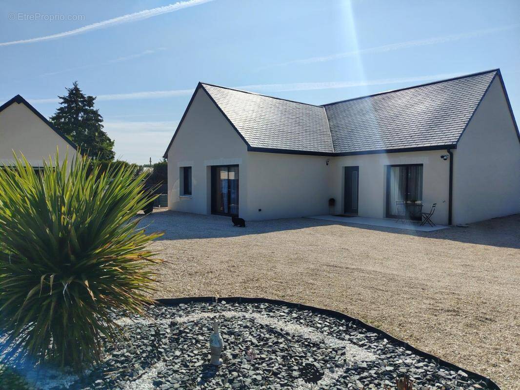 Maison à CORMERAY