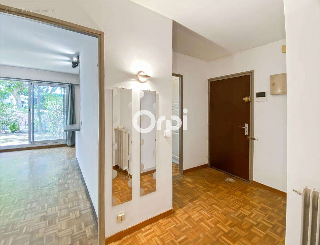 Appartement à MARSEILLE-9E
