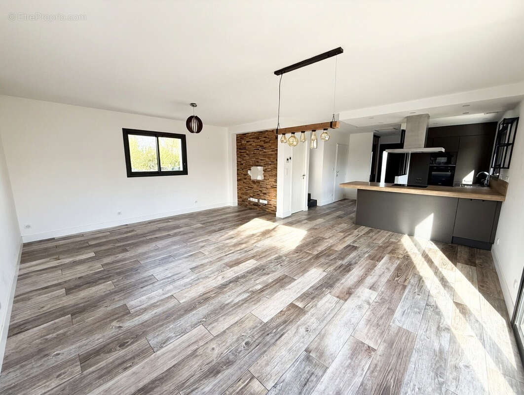 Maison à PECHBONNIEU