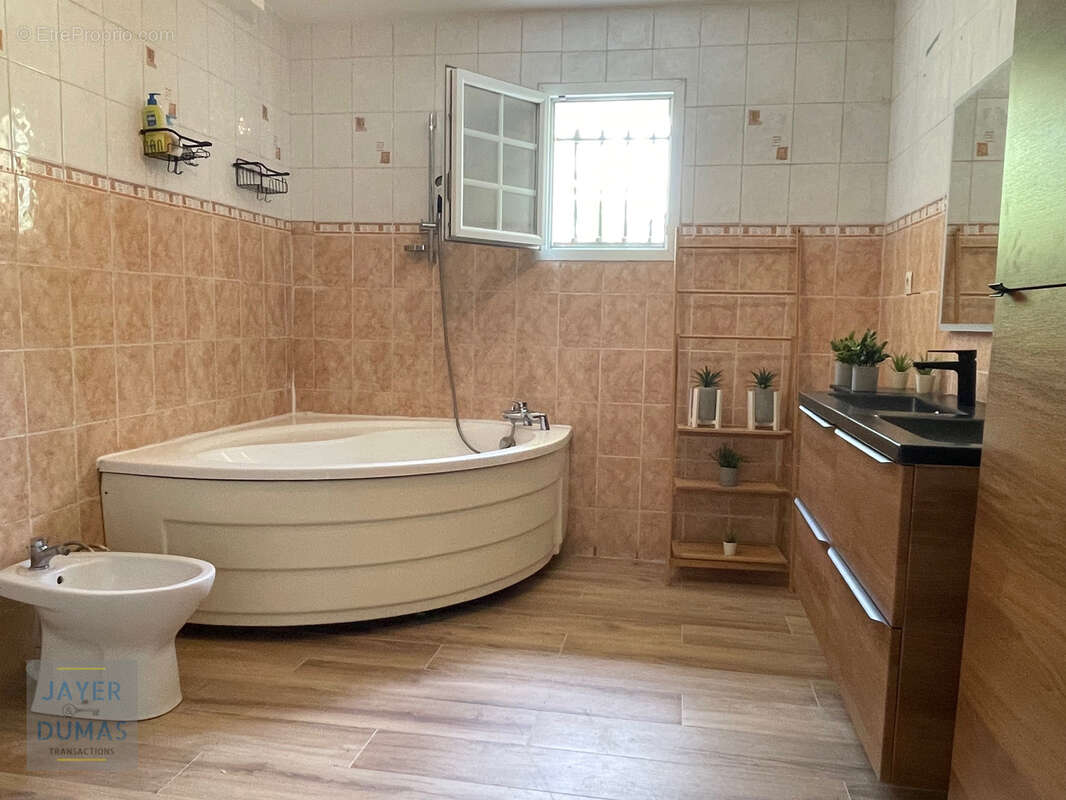 Maison à CRISSEY