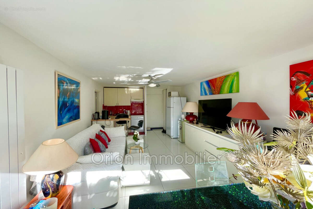 Appartement à MANDELIEU-LA-NAPOULE