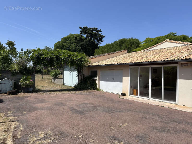 Maison à PAMPROUX