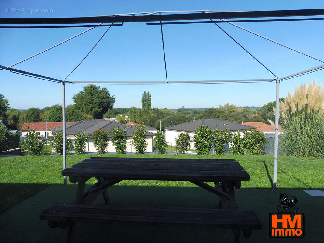 Maison à CONDAT-SUR-VIENNE