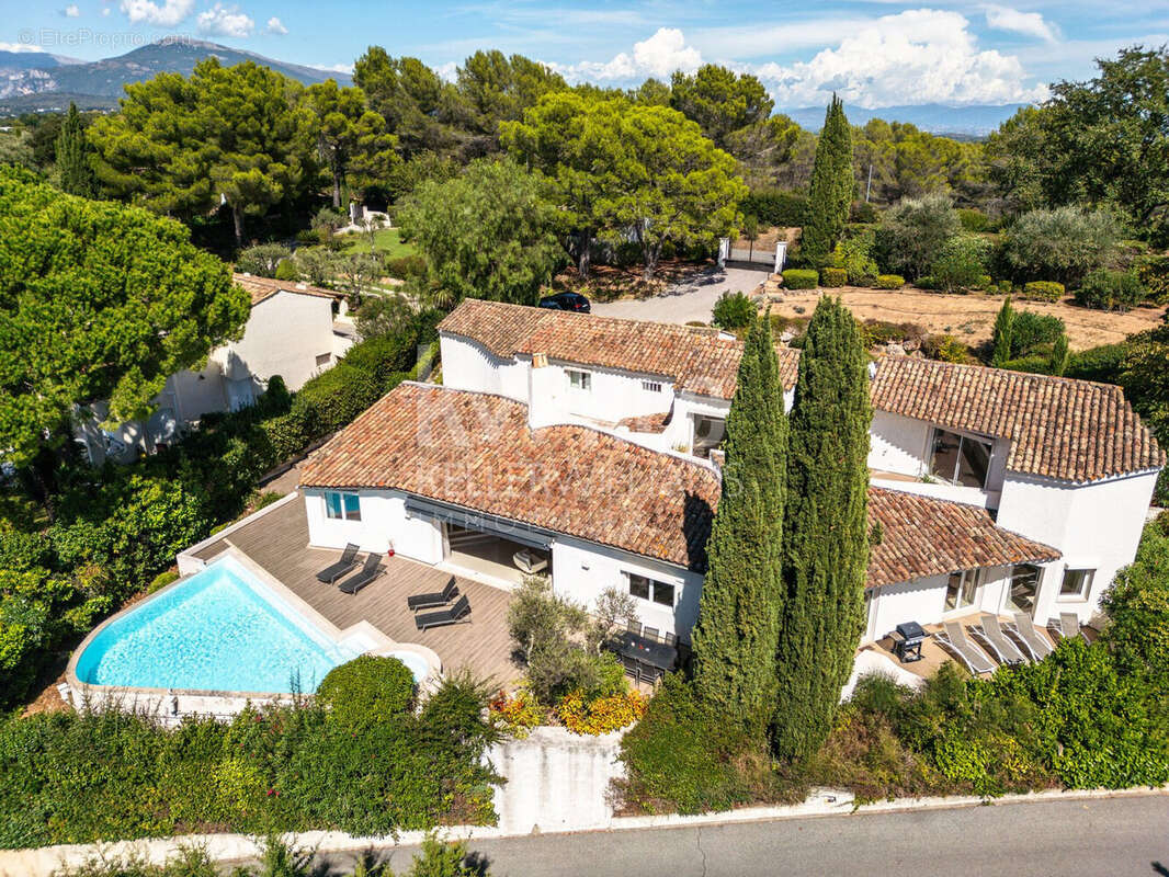 Maison à MOUANS-SARTOUX