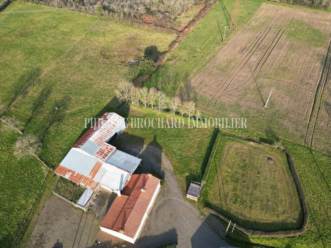 Maison à MAREUIL-SUR-LAY-DISSAIS