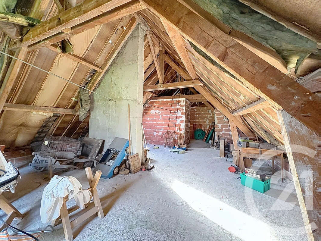 Maison 111 m² à Saint-Andre-Les-Vergers  - photo 12
