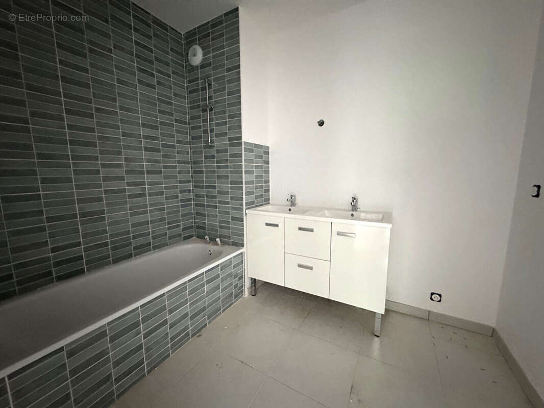 Appartement à RAMONVILLE-SAINT-AGNE