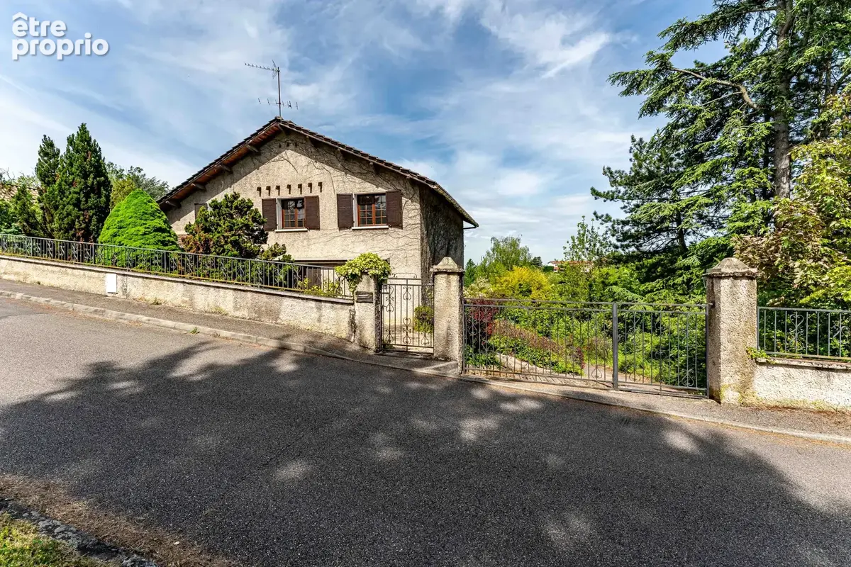 LIMONEST, grande maison de 270 m2 plus sous-sol à rénover sur un terrain de 3185 m2 - photo 18