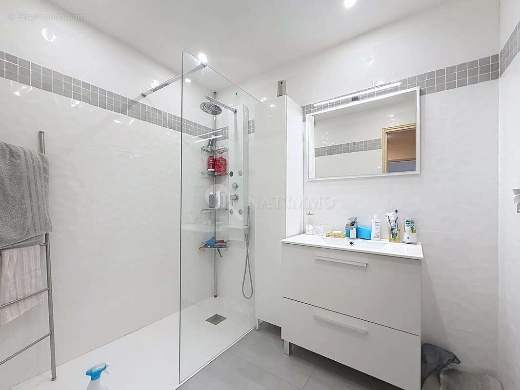 Appartement à LE CANNET
