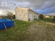 Maison à CAMPUGNAN