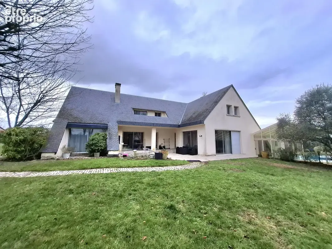 Maison 9 pièces 279 m² à vendre à Mamers (72600) - photo 1