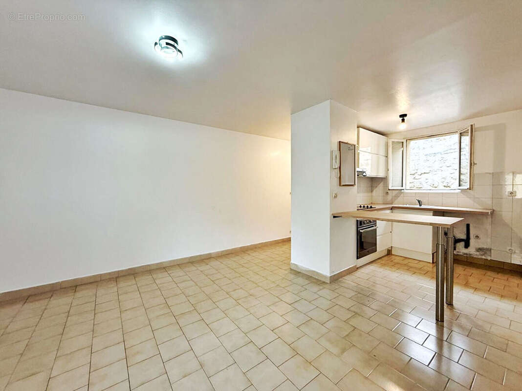 Appartement à NANTERRE