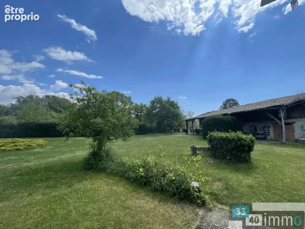 Maison ancienne sur un parc de 18 000 m2 - photo 5