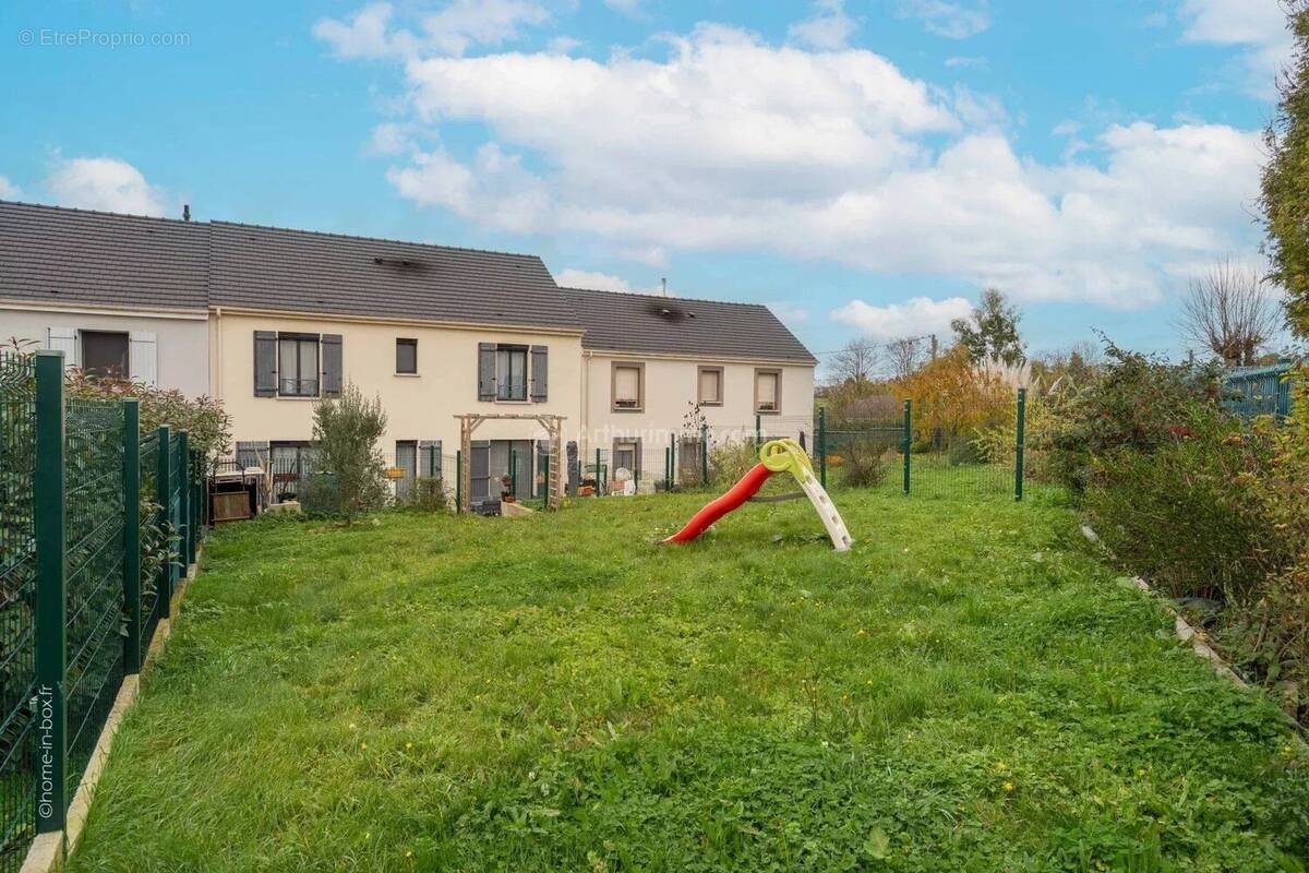 Maison à SAINT-FIACRE