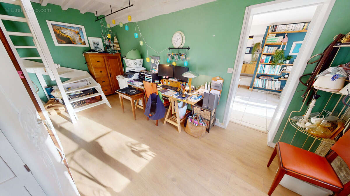 Maison à MEZIDON-CANON