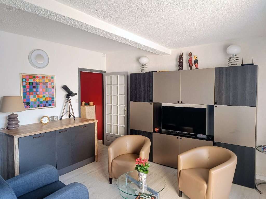 Appartement à NESLES