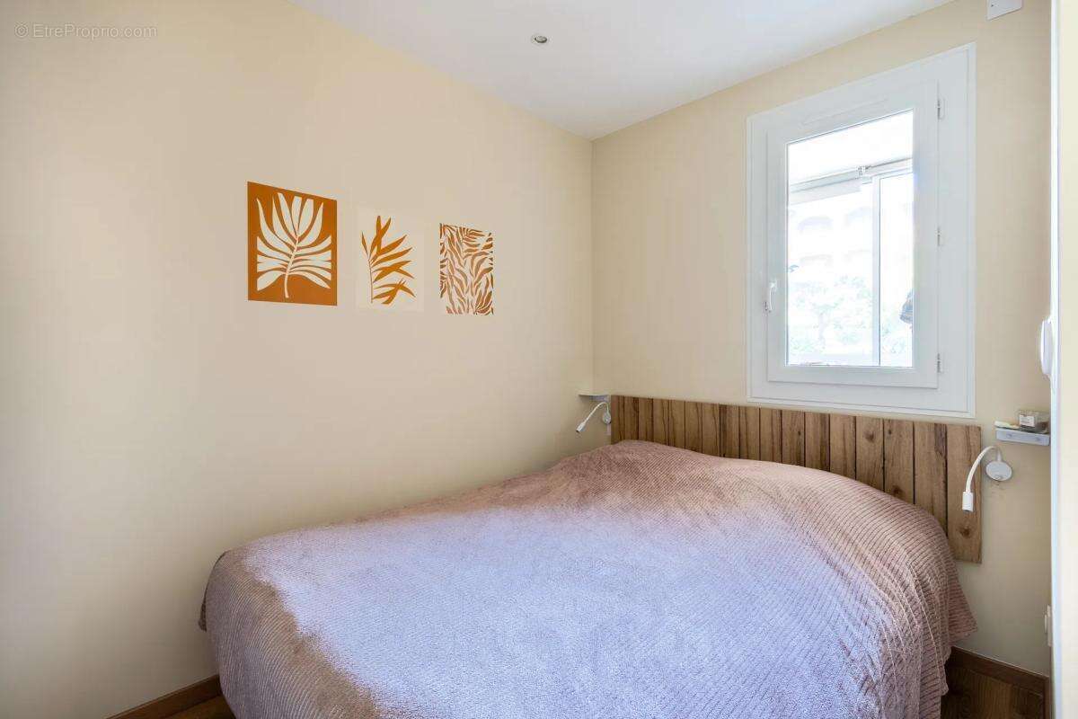 Appartement à BORMES-LES-MIMOSAS