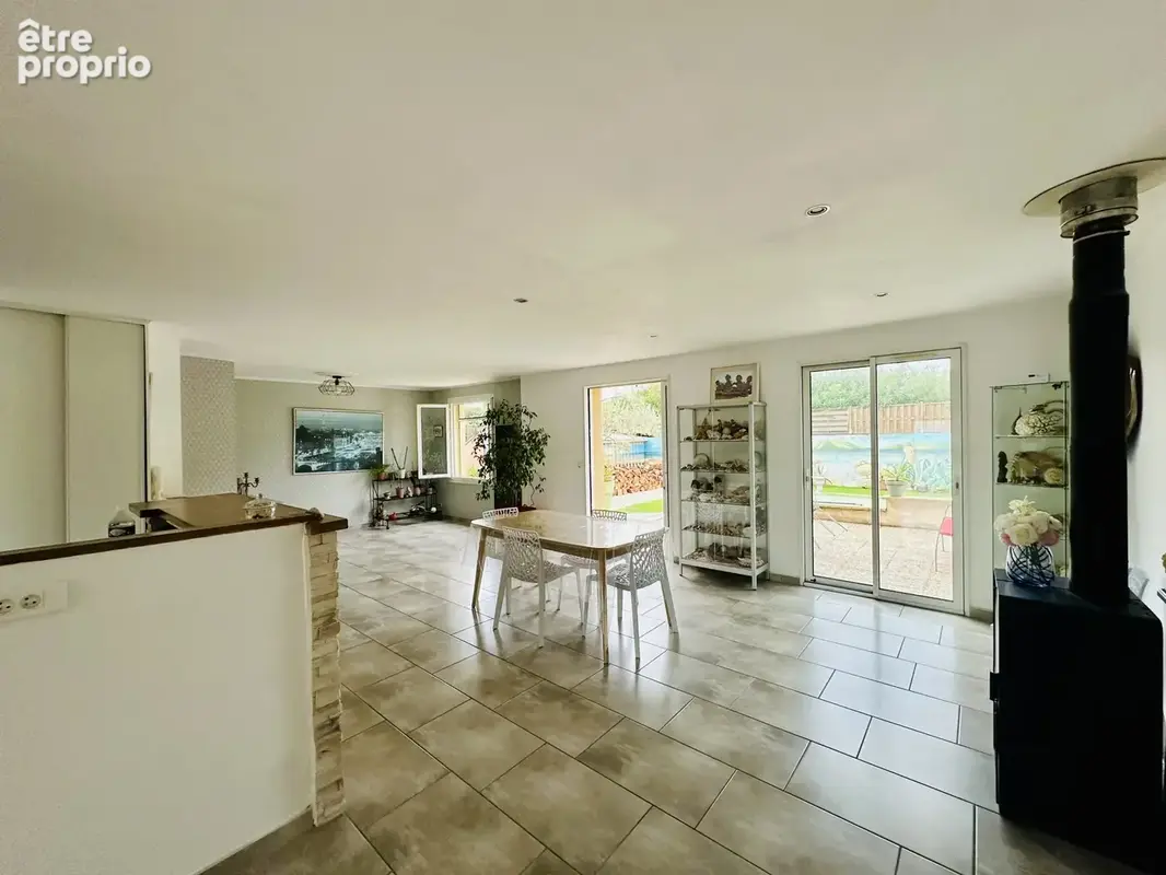 Exclusif lattes centre - villa de 180m2 sur 450m2, entierement renovee, clim, piscine, garage a 100m du tram - photo 7
