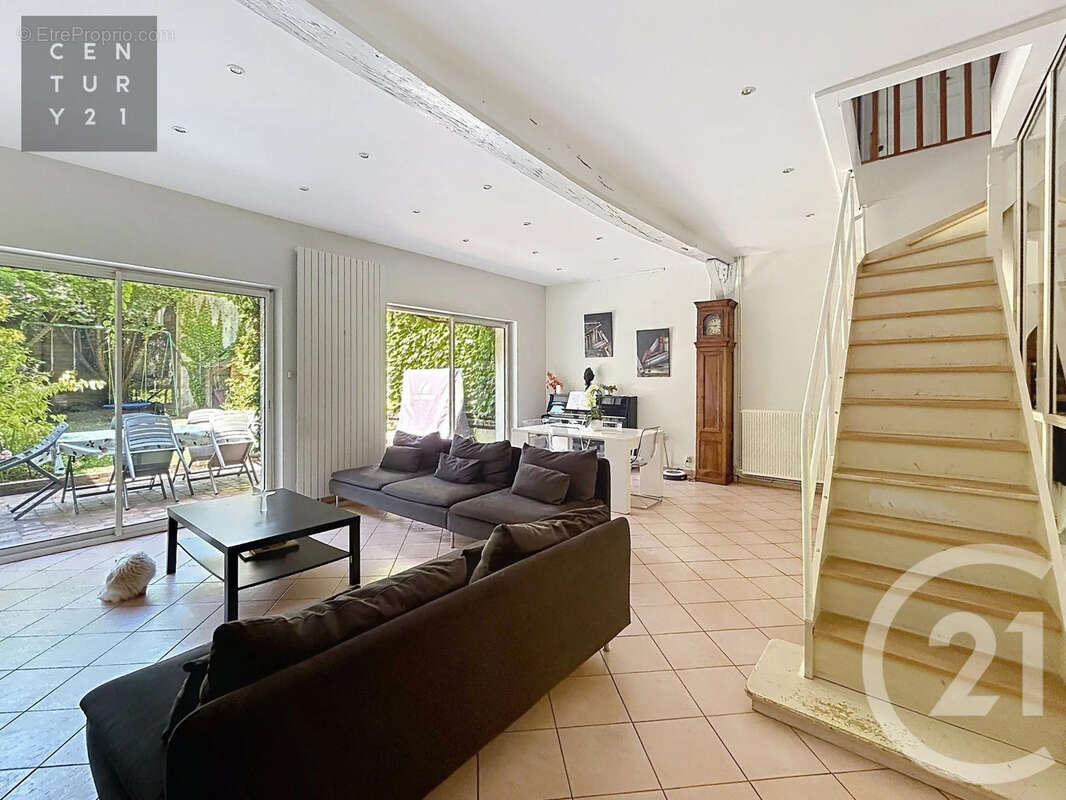 Maison 237 m² à Troyes  - photo 6