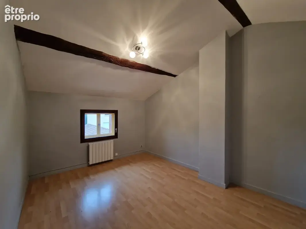 Immeuble à ORLIÉNAS - photo 18