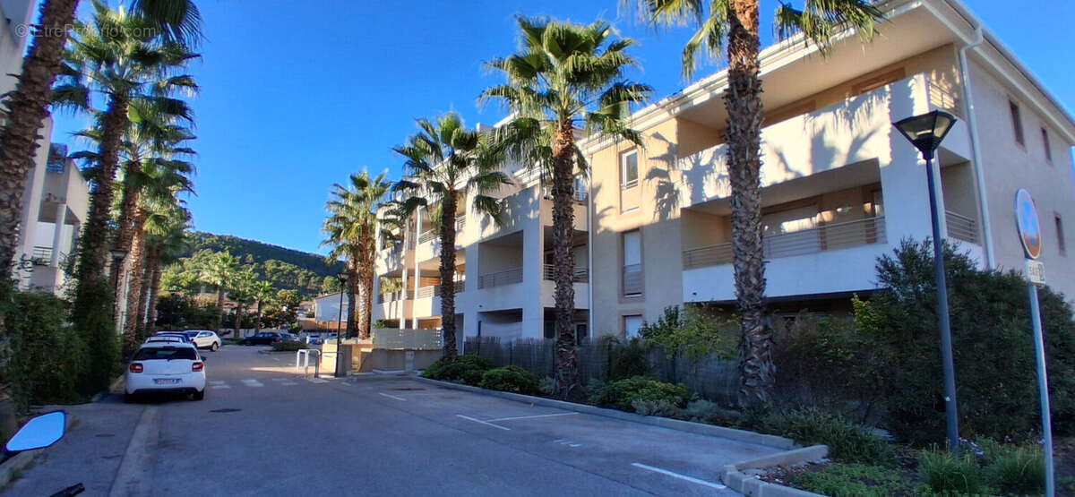 Appartement à SOLLIES-PONT