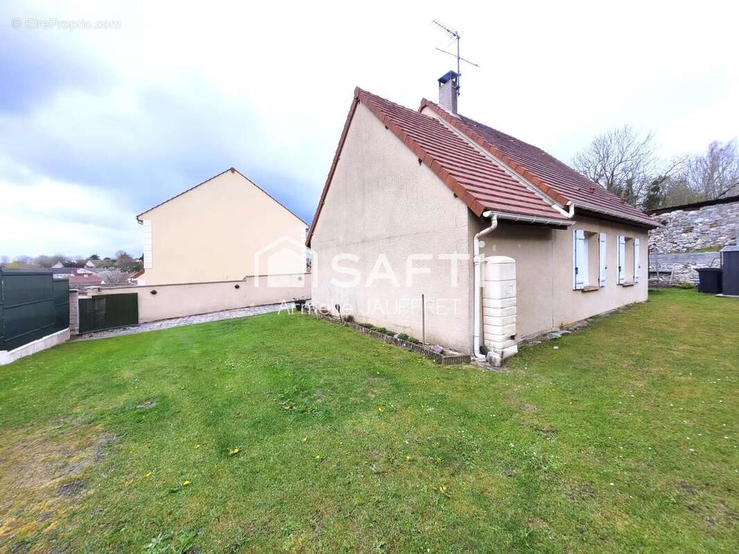 Photo 3 - Maison à ATTAINVILLE