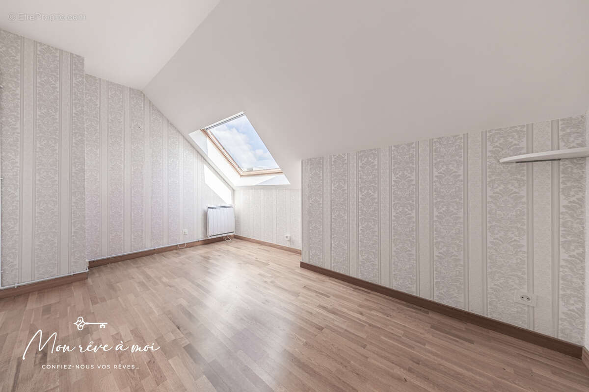 Appartement à NANTERRE