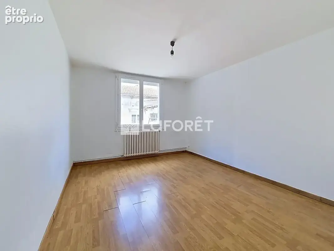 Ensemble immobilier à Méan-Penhoët (maison plain-pied et local commercial) - photo 6