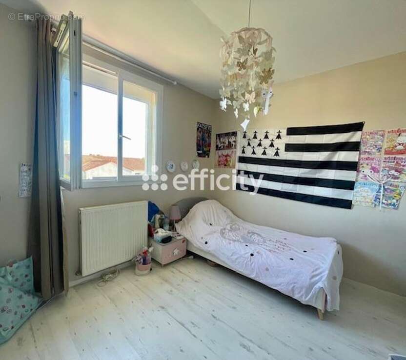 Maison à SAINT-MAURICE-L'EXIL