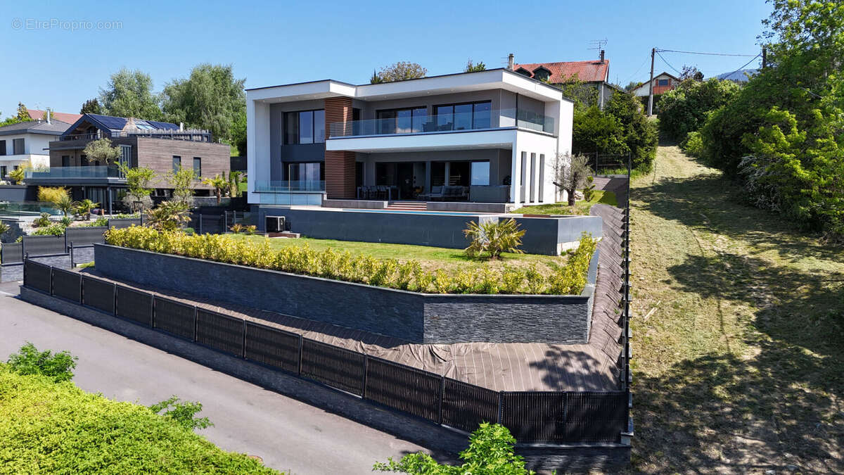 Maison à CRANVES-SALES
