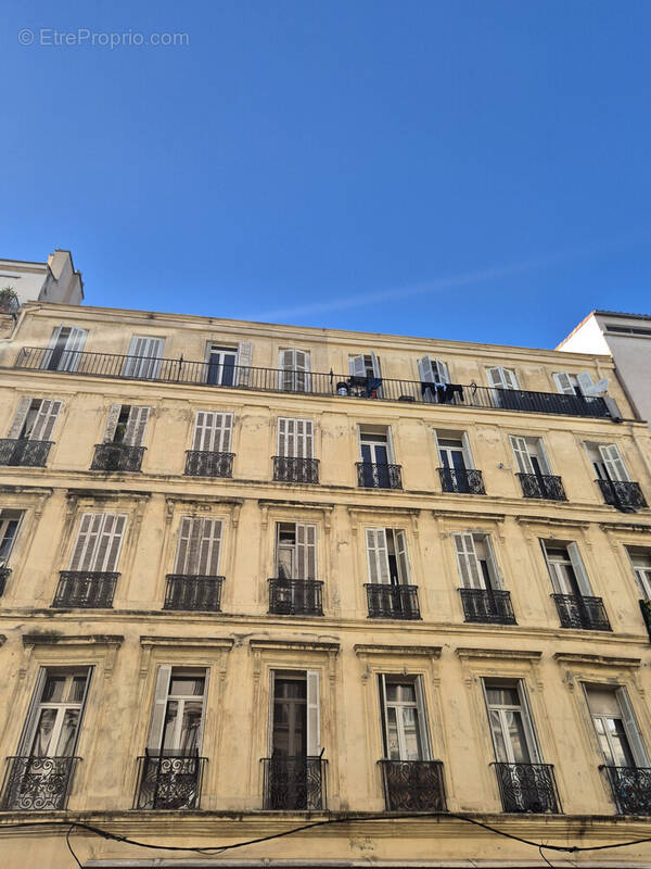 Appartement à MARSEILLE-2E