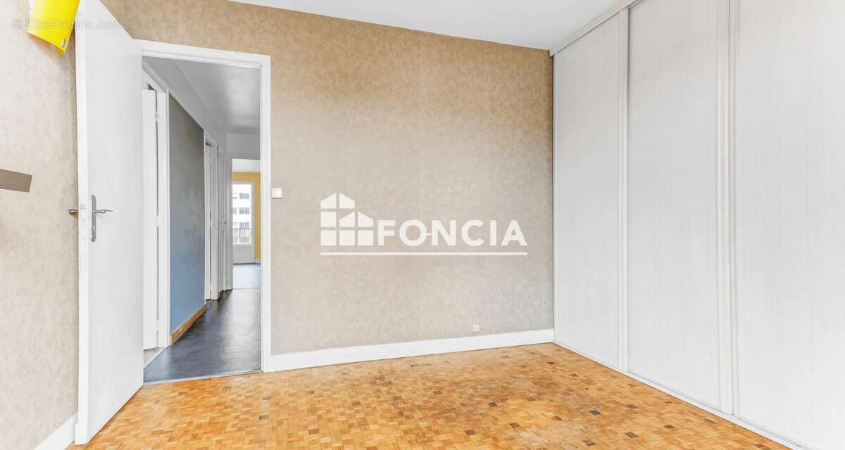 Appartement à SAVIGNY-SUR-ORGE