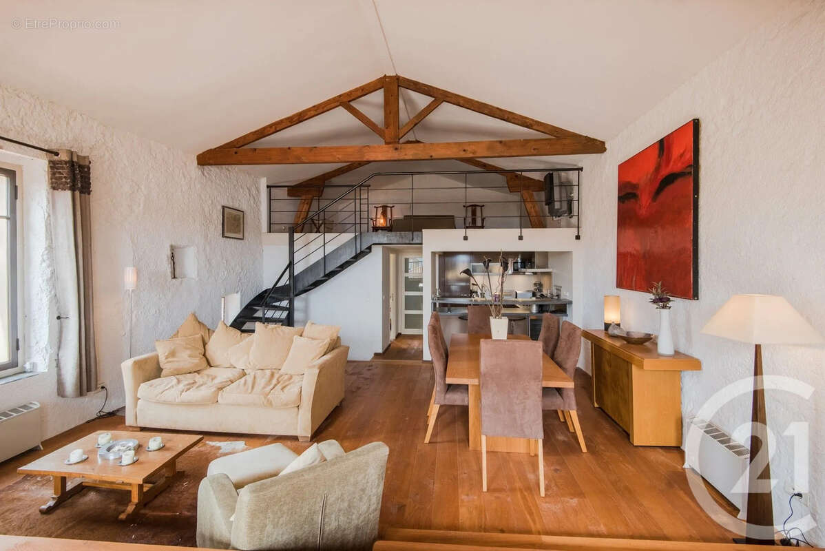 Appartement à VILLEFRANCHE-SUR-MER