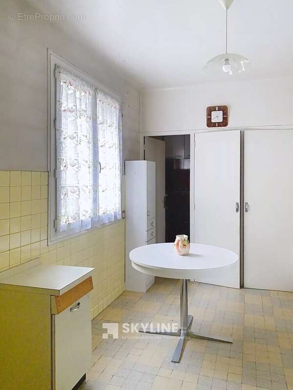 Appartement à MARSEILLE-1E