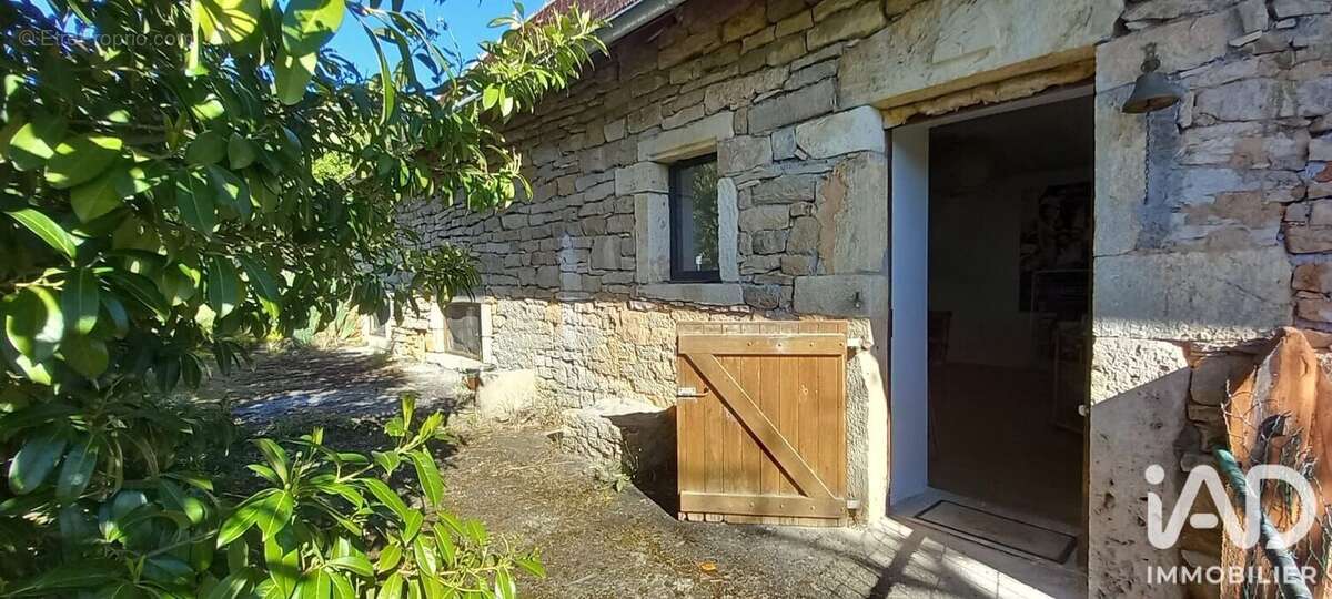 Maison 110 m² à Carennac  - photo 8