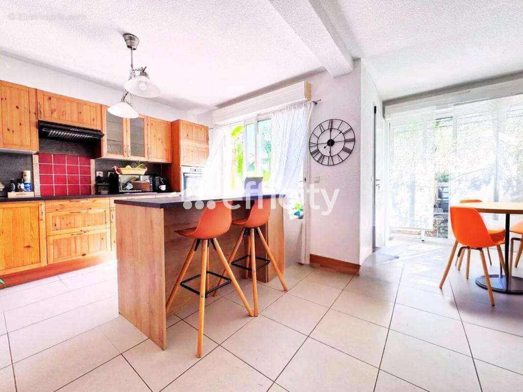 Maison à COURNONSEC