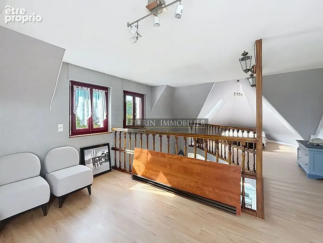 Langueux - belle maison familiale avec vastes dépendances - photo 12