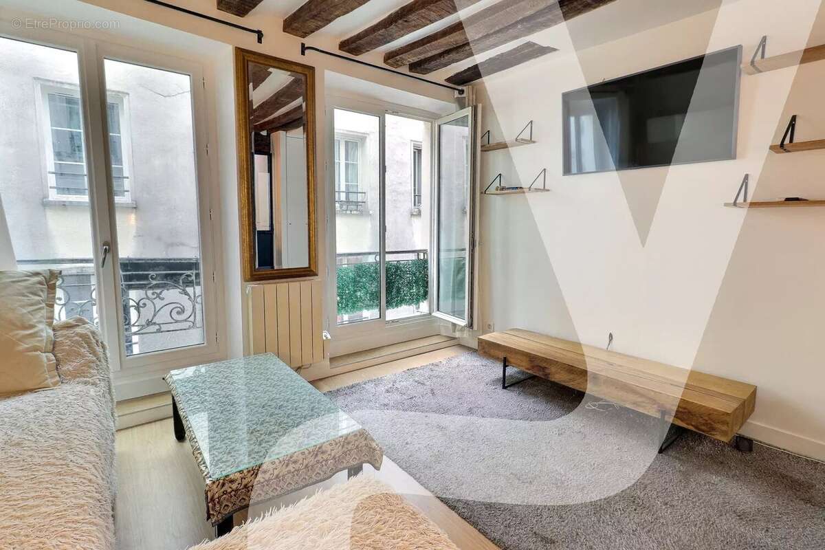 Appartement à PARIS-11E