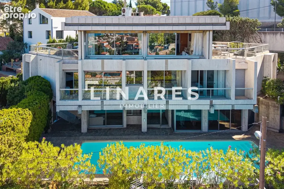 L’ARTEA - Maison T8 de 313 m² - Piscine - Parking - 13007 Roucas Blanc - photo 2